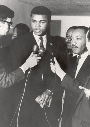 Muhammad Ali & Martin Luther King: "Eu tenho um sonho... de cobrir os racistas de porrada!"