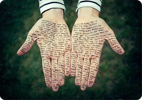 Mãos escritas
