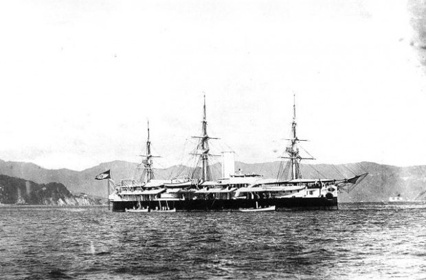 O Encouraçado Aquidabã, um dos mais poderosos navios de guerra do Brasil, rebelado.