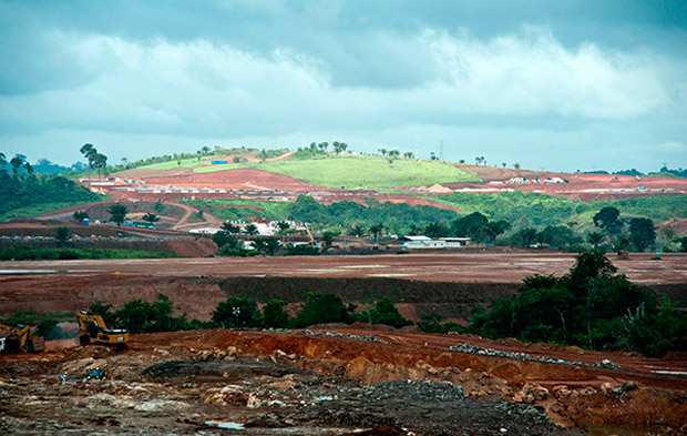 Obras da hidrelétrica Belo Monte que está sendo construída em Altamira, no Pará. Foto: Governo Federal. Divulgação: outubro de 2011)